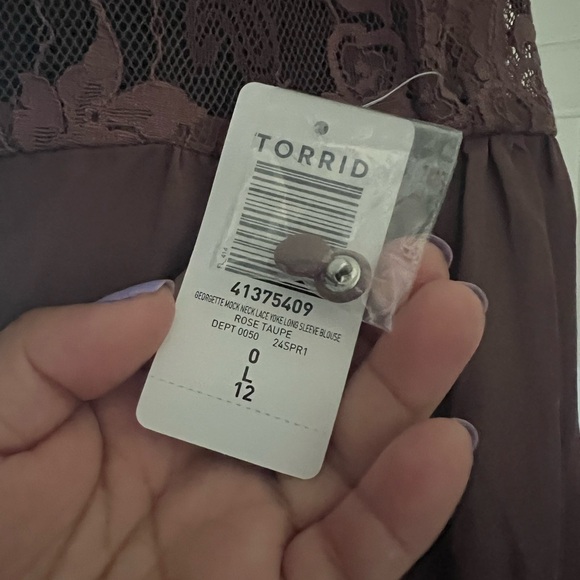 🅽🅴🆆 𝐓𝐨𝐫𝐫𝐢𝐝 𝐋𝐨𝐧𝐠 𝐒𝐥𝐞𝐞𝐯𝐞 𝐋𝐚𝐜𝐞 𝐁𝐥𝐨𝐮𝐬𝐞 - Picture 13 of 14